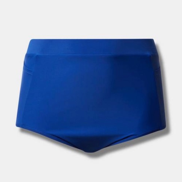 Torrid Wireless Racerback Tankini & Ultra High-Rise Swim Bottom set - Picture 7 of 11